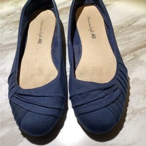 Beautiful blue fabric ballet style flats